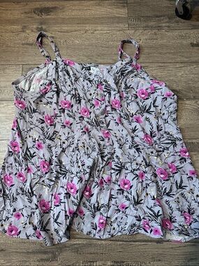 torrid Gray Floral Button-Front Tank with Pink Flowers